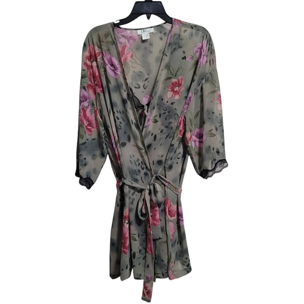 LEI floral chemise and robe
